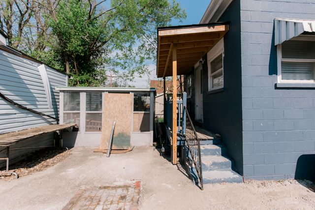374 E Third Street, Lexington, KY 40508