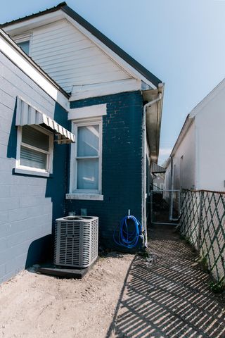 374 E Third Street, Lexington, KY 40508