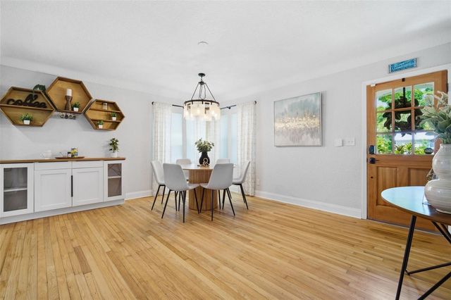 3105 JACKSON STREET N, St Petersburg, FL 33704