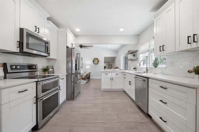 3105 JACKSON STREET N, St Petersburg, FL 33704