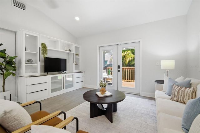 3105 JACKSON STREET N, St Petersburg, FL 33704