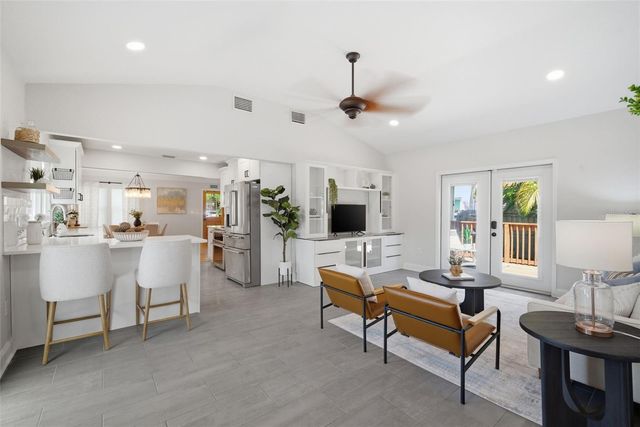 3105 JACKSON STREET N, St Petersburg, FL 33704