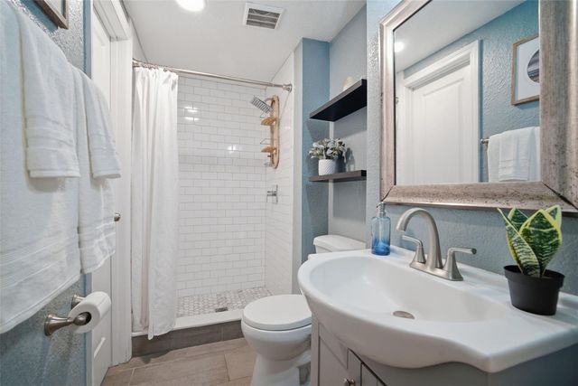 3105 JACKSON STREET N, St Petersburg, FL 33704