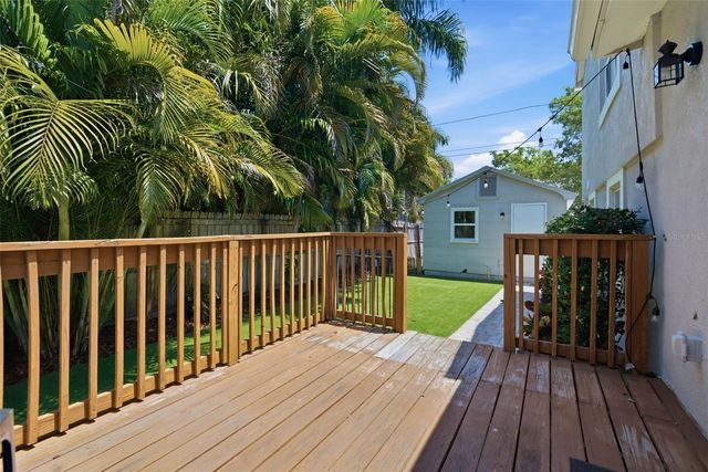 3105 JACKSON STREET N, St Petersburg, FL 33704