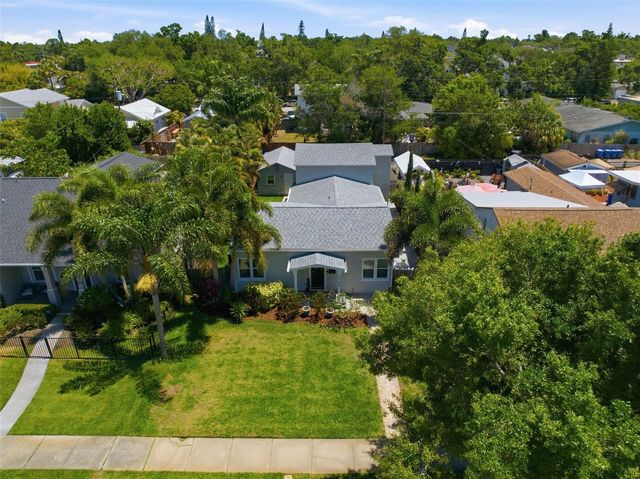 3105 JACKSON STREET N, St Petersburg, FL 33704