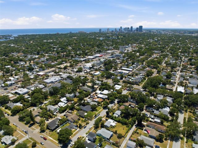 3105 JACKSON STREET N, St Petersburg, FL 33704