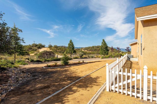 42974 Rolling Hills Drive, Aguanga, CA 92536