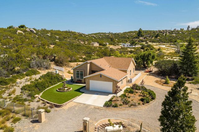 42974 Rolling Hills Drive, Aguanga, CA 92536