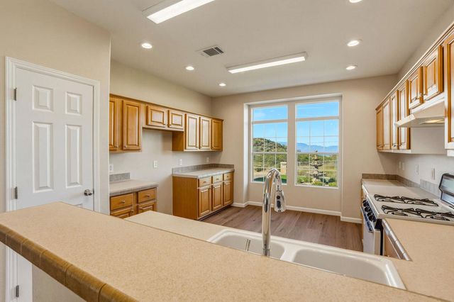 42974 Rolling Hills Drive, Aguanga, CA 92536