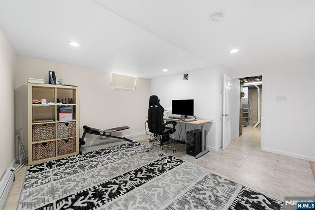 80 Wonham Street, Clifton, NJ 07013