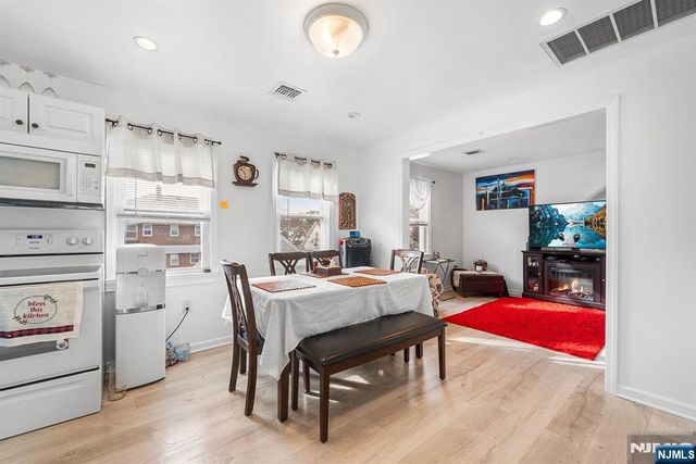 80 Wonham Street, Clifton, NJ 07013