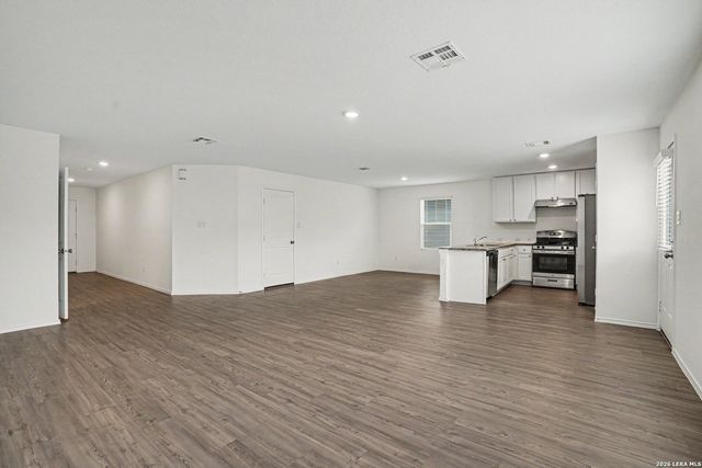 5438 DAPHNE PATH, San Antonio, TX 78253
