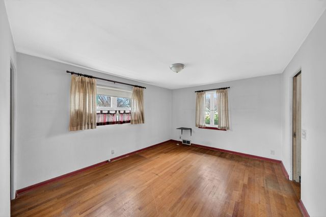 1604 Hoover Avenue, South Bend, IN 46615