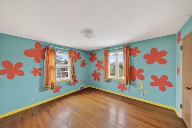 1604 Hoover Avenue, South Bend, IN 46615