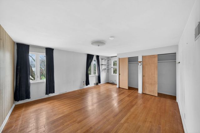 1604 Hoover Avenue, South Bend, IN 46615