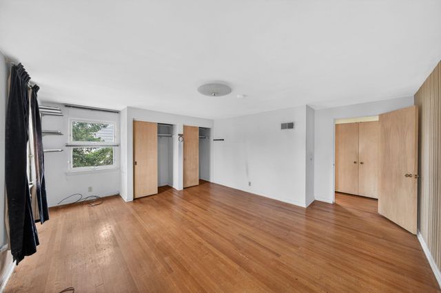 1604 Hoover Avenue, South Bend, IN 46615