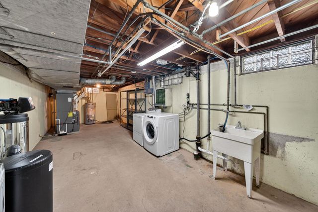 1604 Hoover Avenue, South Bend, IN 46615