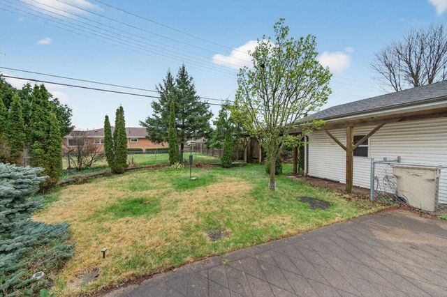 1604 Hoover Avenue, South Bend, IN 46615