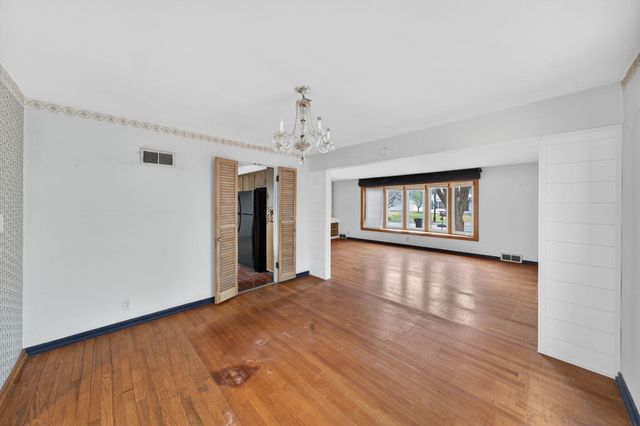 1604 Hoover Avenue, South Bend, IN 46615