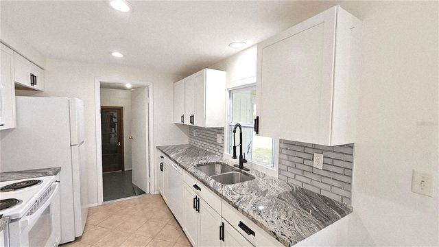 284 ROTONDA BOULEVARD W, Rotonda West, FL 33947