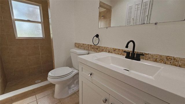 284 ROTONDA BOULEVARD W, Rotonda West, FL 33947