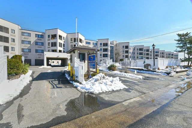 725 Miller Avenue 235, Freeport, NY 11520