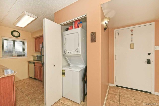 725 Miller Avenue 235, Freeport, NY 11520