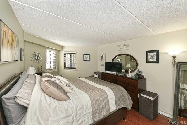 725 Miller Avenue 235, Freeport, NY 11520