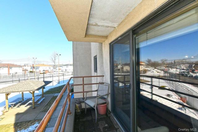 725 Miller Avenue 235, Freeport, NY 11520