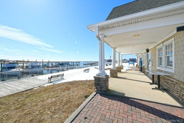 725 Miller Avenue 235, Freeport, NY 11520