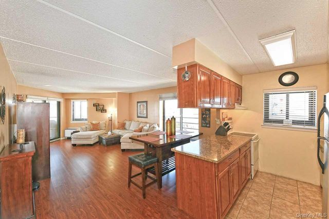 725 Miller Avenue 235, Freeport, NY 11520