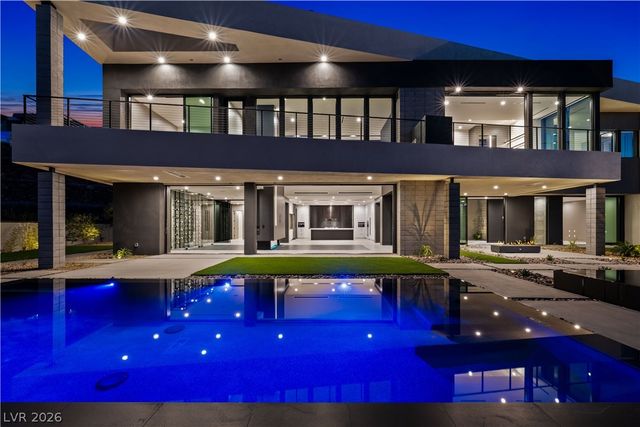 25 Boulderback Drive, Henderson, NV 89012