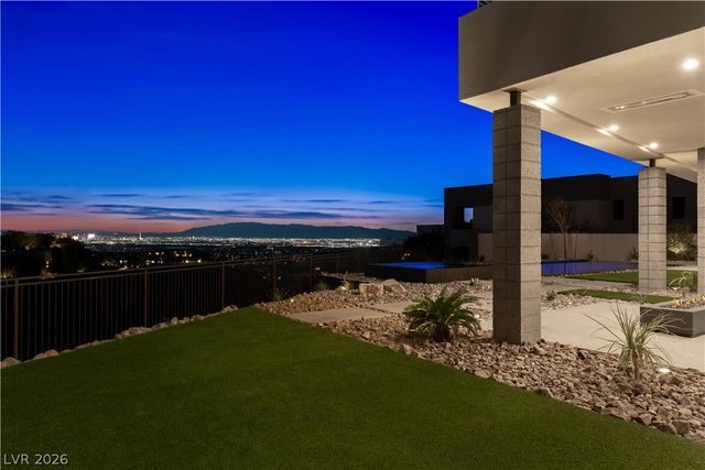 25 Boulderback Drive, Henderson, NV 89012
