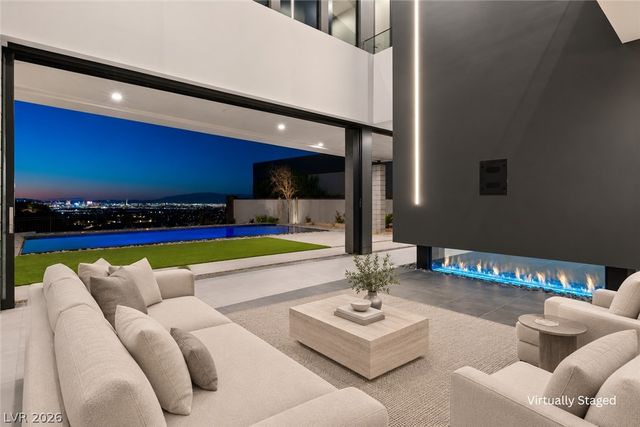 25 Boulderback Drive, Henderson, NV 89012