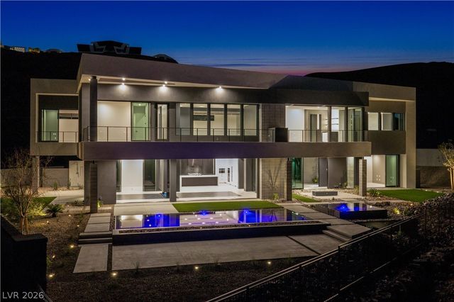 25 Boulderback Drive, Henderson, NV 89012