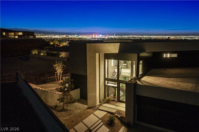 25 Boulderback Drive, Henderson, NV 89012