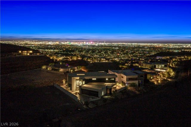 25 Boulderback Drive, Henderson, NV 89012