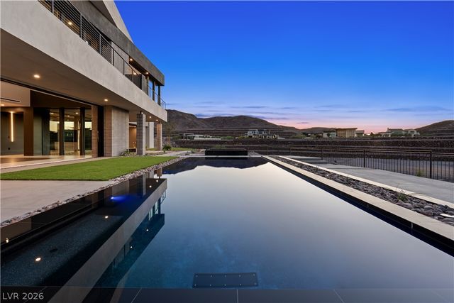 25 Boulderback Drive, Henderson, NV 89012