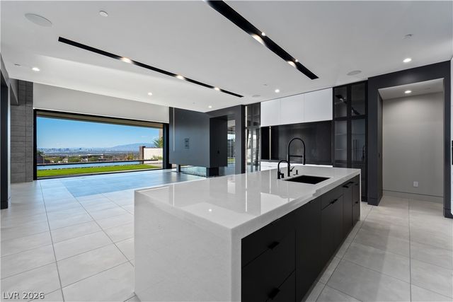 25 Boulderback Drive, Henderson, NV 89012