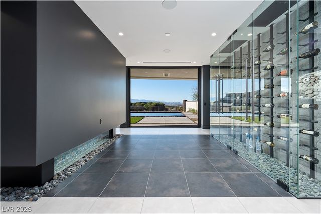 25 Boulderback Drive, Henderson, NV 89012