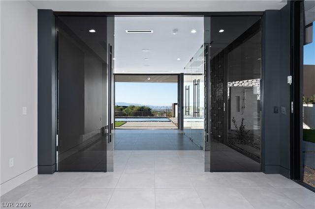 25 Boulderback Drive, Henderson, NV 89012