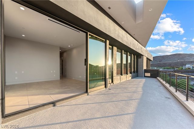 25 Boulderback Drive, Henderson, NV 89012