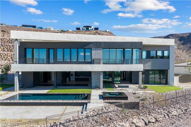 25 Boulderback Drive, Henderson, NV 89012