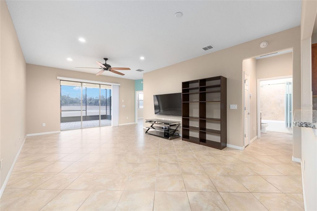 Image 28 of property listing at 9685 SW 63RD LOOP, Ocala, FL 34481