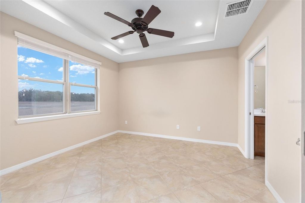 Image 36 of property listing at 9685 SW 63RD LOOP, Ocala, FL 34481