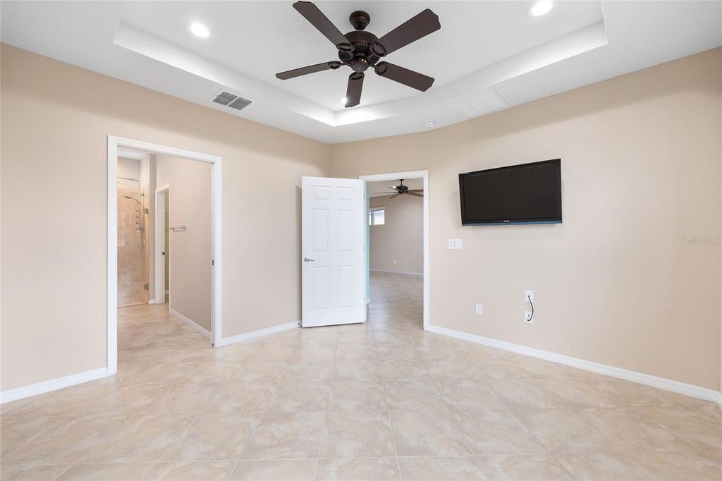 Image 38 of property listing at 9685 SW 63RD LOOP, Ocala, FL 34481