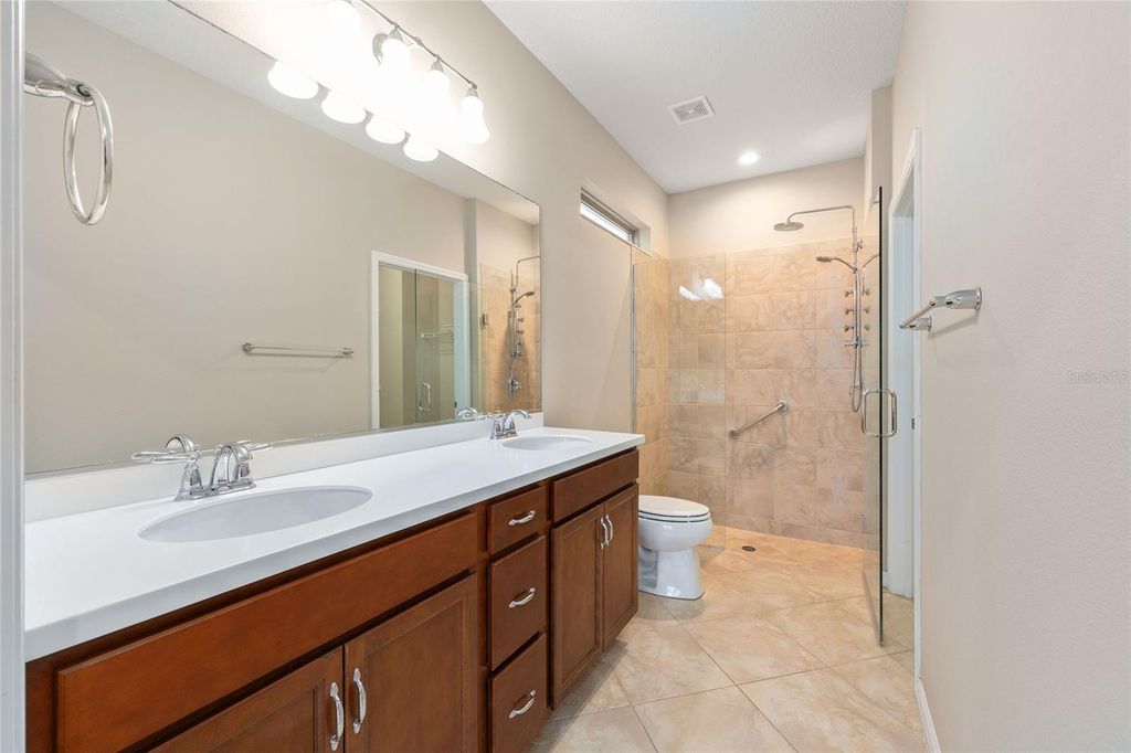 Image 39 of property listing at 9685 SW 63RD LOOP, Ocala, FL 34481