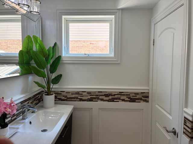 6013 S Natchez Avenue, Chicago, IL 60638
