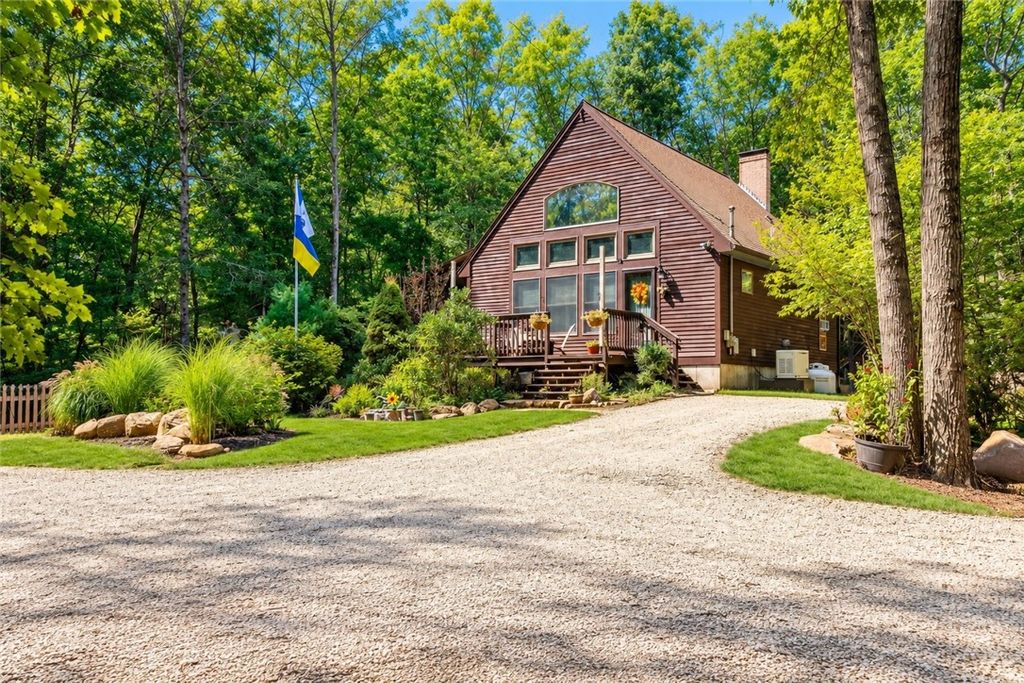 551 Carrs Trail, Coventry, RI 02827