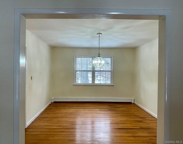 4 Briggs Lane, Armonk, NY 10504